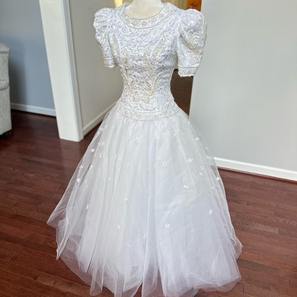 Vintage Mary's Short Sleeve Beaded Embellished Princess Tulle Wedding Dress